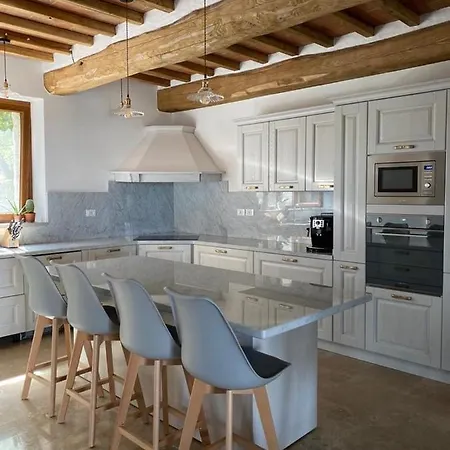 Podere Vista Villa