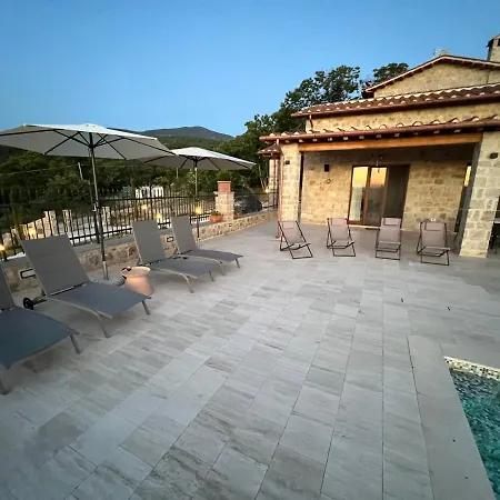 Podere Vista Villa *