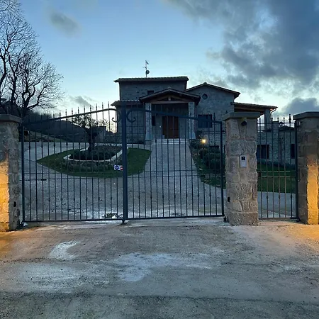 Podere Vista Villa Castel del Piano (Tuscany)